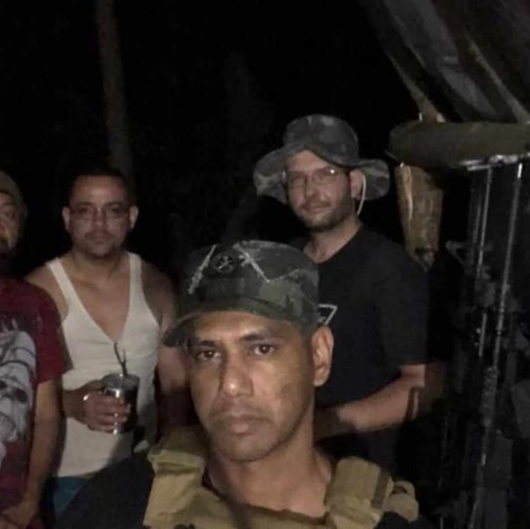 Meet your Posher, John - Picture 11 of 16